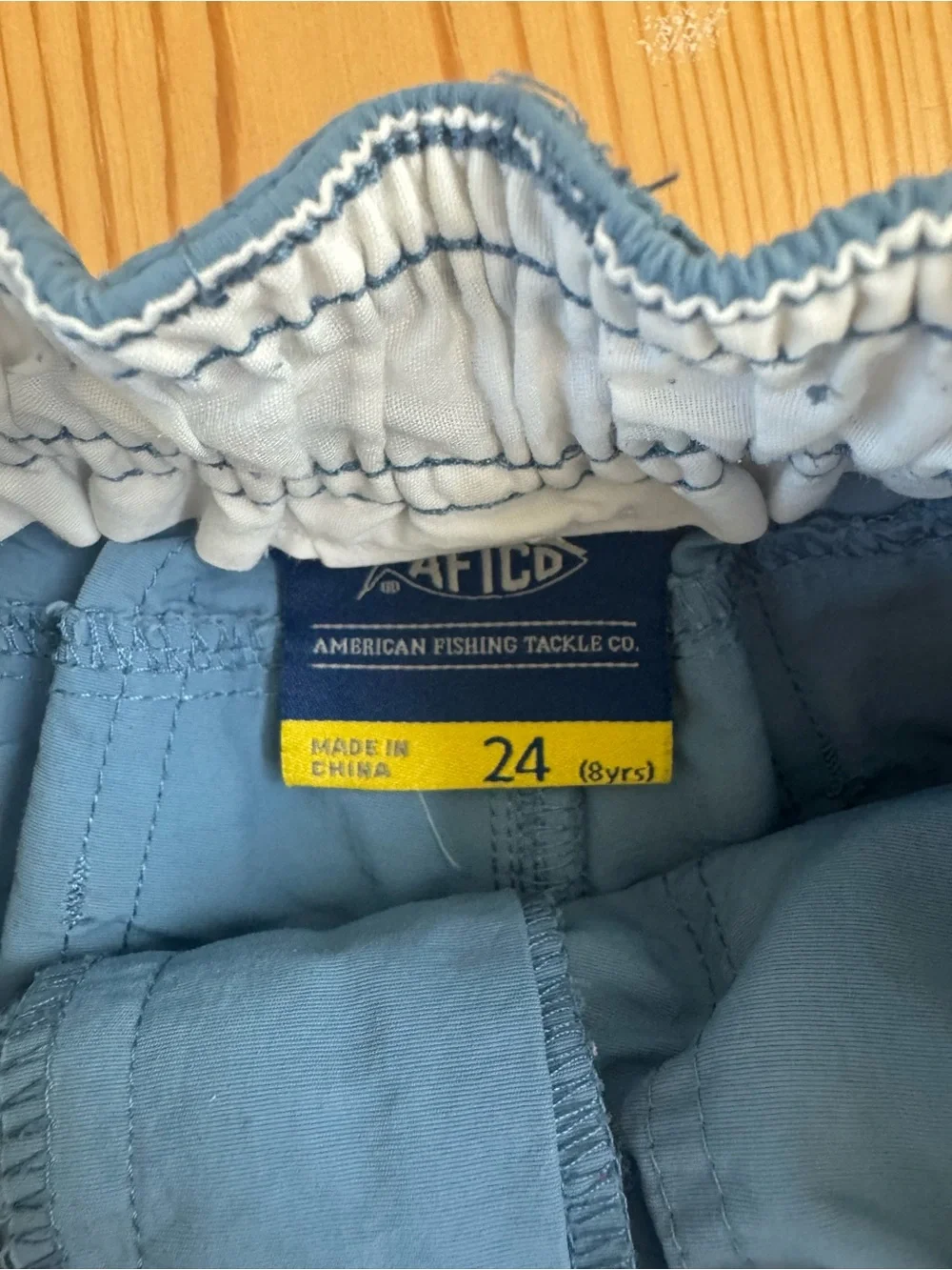 AFTCO excellent condition youth shorts size 24 (8 years)